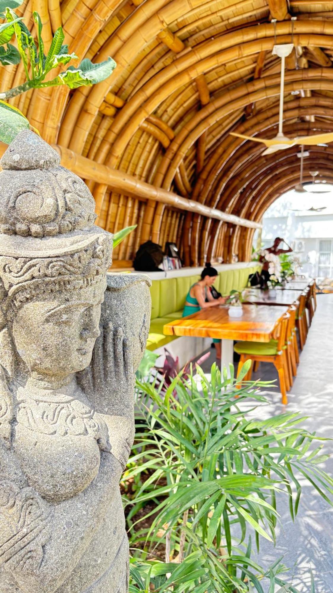 Hotel Mantra Wellness Center Uluwatu Exterior foto